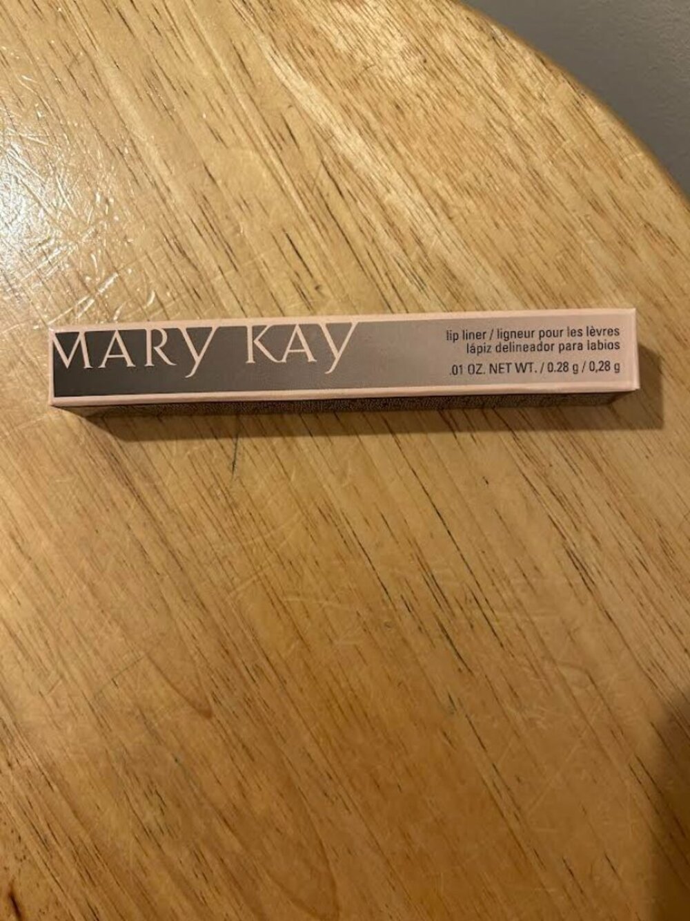 NIB Mary Kay Lip Liner - Medium Nude